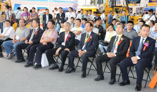 山推、混凝土、混凝土機(jī)械、混凝土機(jī)械應(yīng)用技術(shù)