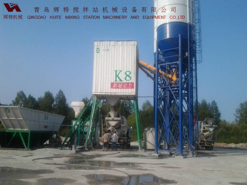輝特混凝土攪拌站HZS50攪拌性能強，攪拌均勻、迅速，生產(chǎn)效率高
