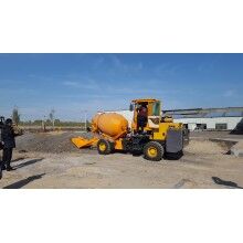 小型移動(dòng)式自上料混凝土攪拌車(chē) 濕料式混凝土攪拌車(chē)