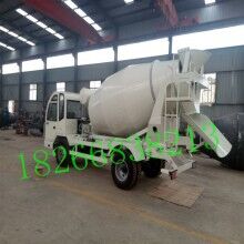 湖北枝城火爆自上料混凝土攪拌車(chē) 移動(dòng)式混凝土攪拌卸料車(chē)