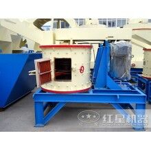 自行式沙石破碎機(jī)價(jià)格不貴，經(jīng)濟(jì)實(shí)惠ZQ82