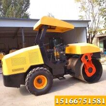 質(zhì)量七顆星！自重4噸座駕式壓路機 膠輪壓道機 回填土壓實機